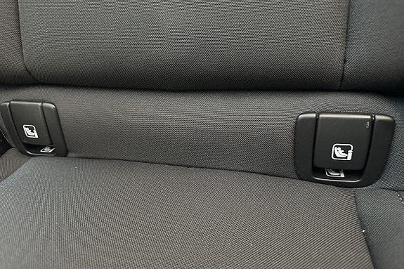 Volvo EX40 20 of 23
