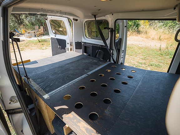 Nissan NV200 12 of 15