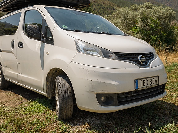 Nissan NV200 2 of 15