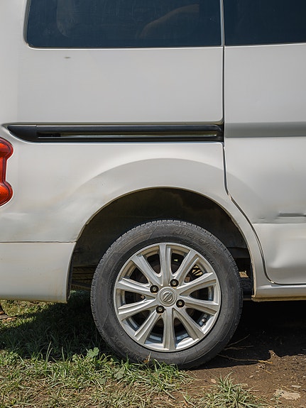 Nissan NV200 6 of 15