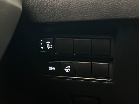 Toyota Yaris 16 of 30