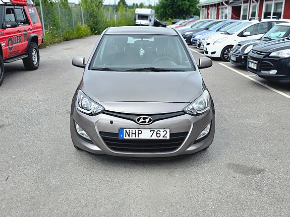 Hyundai i20 4 of 20