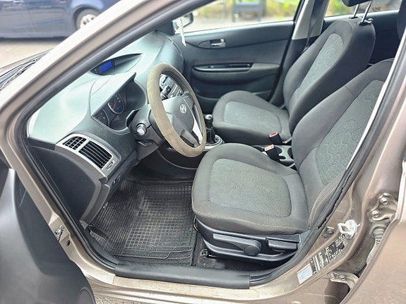 Hyundai i20 13 of 20