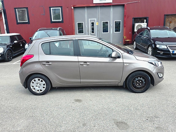 Hyundai i20 6 of 20