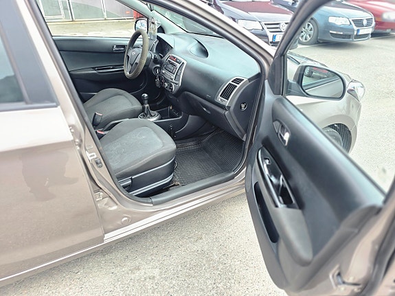 Hyundai i20 14 of 20