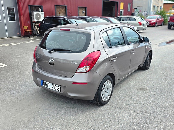 Hyundai i20 9 of 20