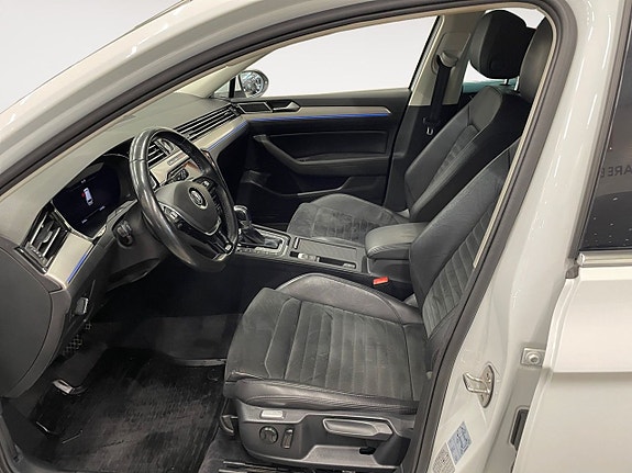 Volkswagen Passat 9 of 24