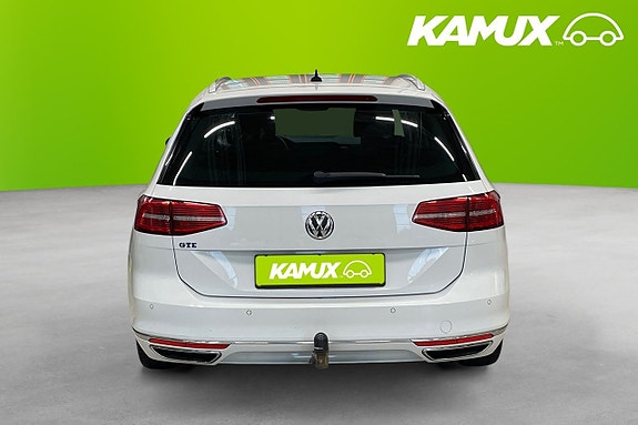 Volkswagen Passat 5 of 24