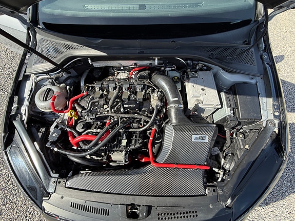Volkswagen Golf VII 4 of 5