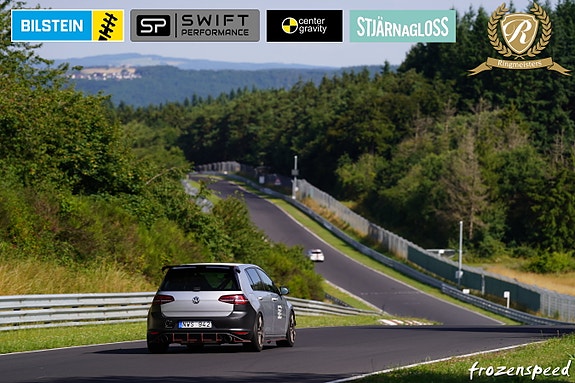 Volkswagen Golf VII 13 of 16