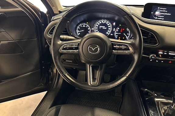 Mazda CX-30 13 of 27