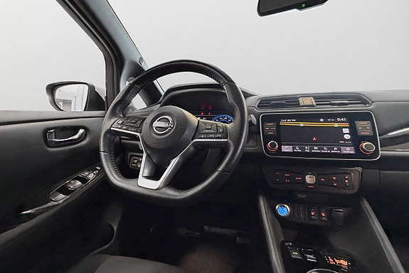 Nissan Leaf 10 of 22