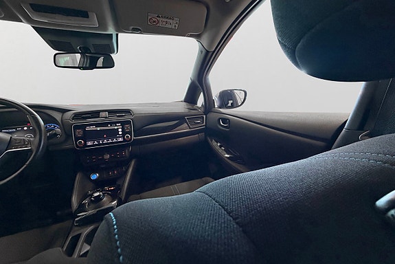 Nissan Leaf 18 of 22