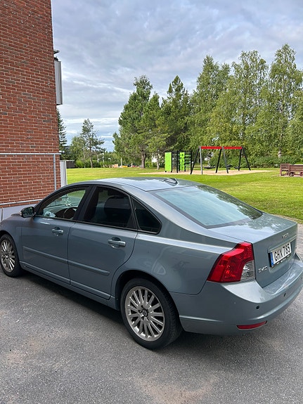 Volvo S40 4 of 5