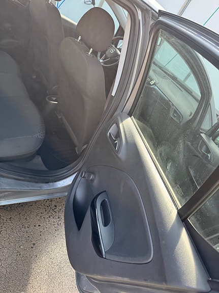 Opel Corsa 9 of 10
