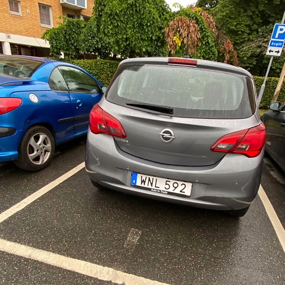 Opel Corsa 2 of 5
