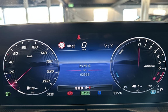 Mercedes-Benz C300 e 13 of 26