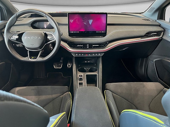Skoda Enyaq RS 5 of 9