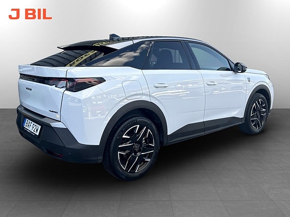 Peugeot 3008 3 of 5