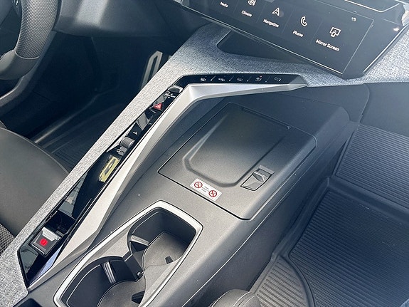 Peugeot 3008 12 of 18