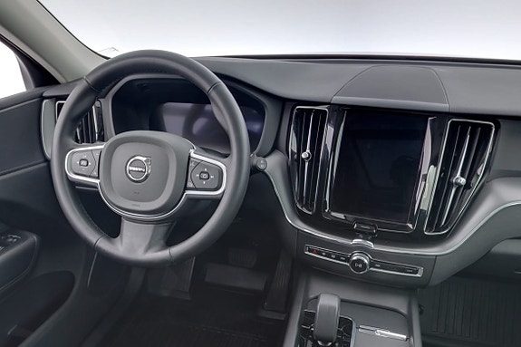 Volvo XC60 8 of 17