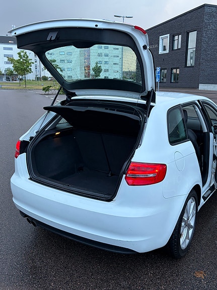 Audi A3 9 of 16