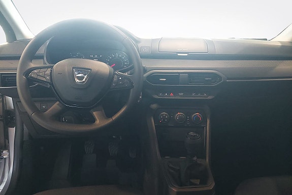 Dacia Sandero 8 of 11