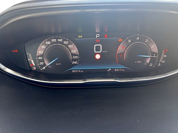 Peugeot 3008 8 of 15