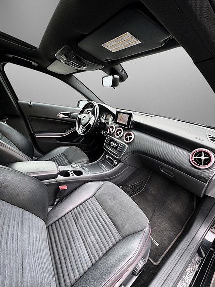 Mercedes-Benz A200 17 of 23