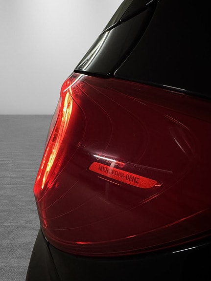 Mercedes-Benz A200 8 of 23