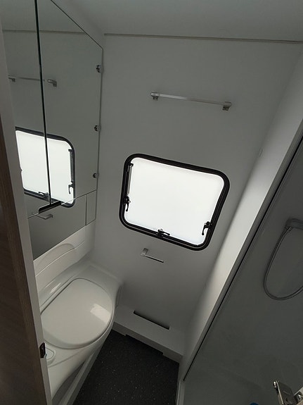 Adria Altea 552 PK AC/Barnkammare/Solceller/se utrustning 11 of 16