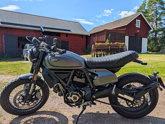 Ducati Scrambler Nightshift 2021 2 of 5