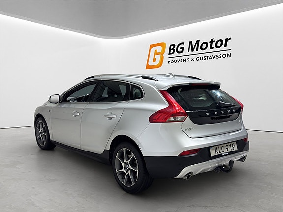Volvo V40 Cross Country 6 of 19