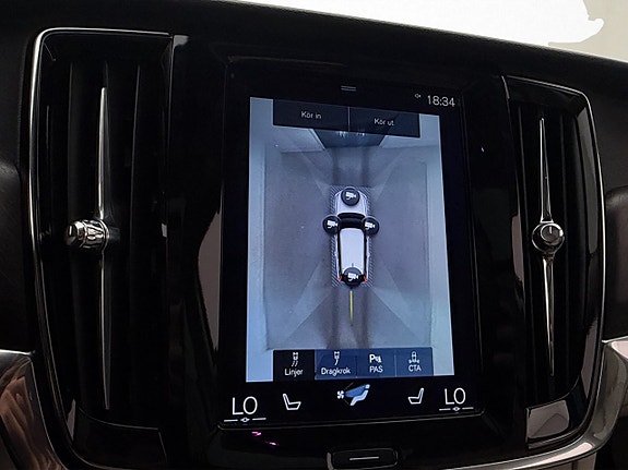Volvo V90 Cross Country 14 of 30
