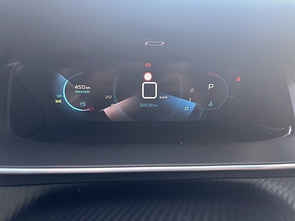Peugeot 2008 8 of 17