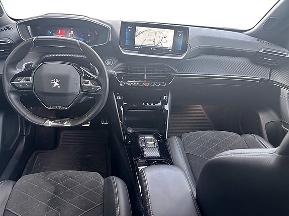 Peugeot 2008 6 of 17