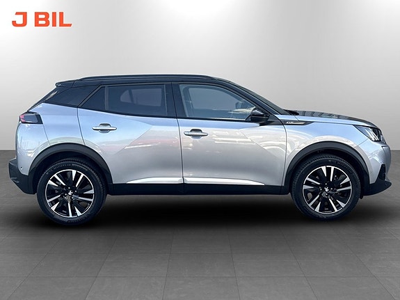 Peugeot 2008 15 of 17