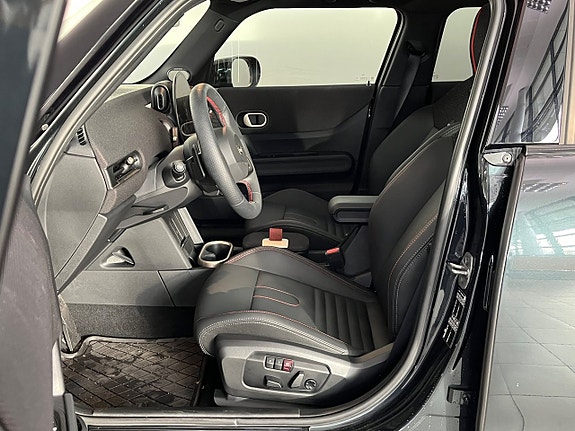 MINI Cooper S 7 of 15