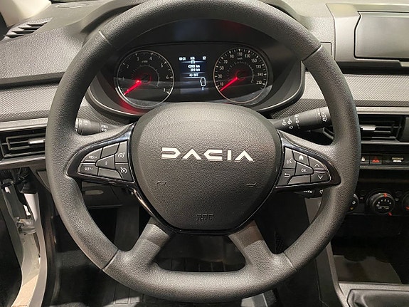 Dacia Sandero 9 of 13