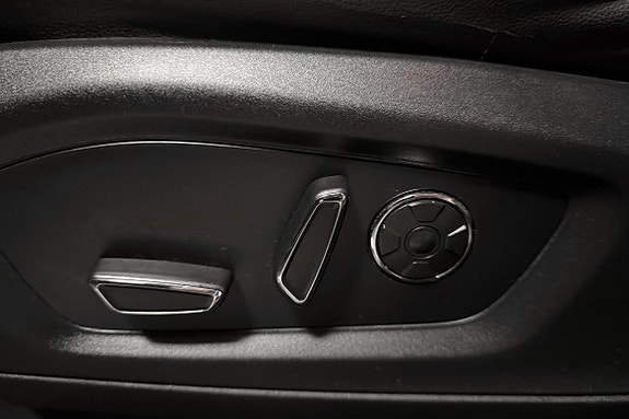 Ford Explorer 17 of 24