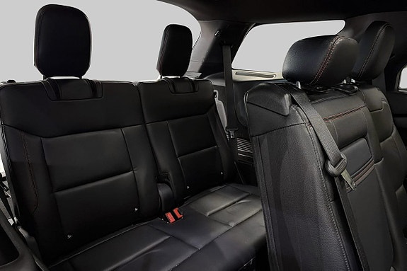 Ford Explorer 6 of 24