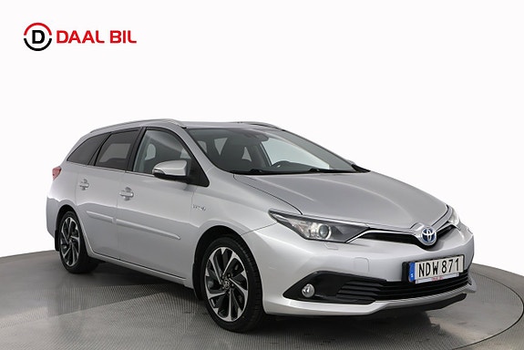 Toyota Auris 3 of 5