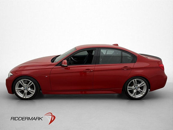 BMW 330i 4 of 5