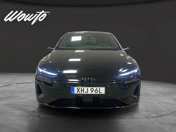 Audi A6 2 of 17