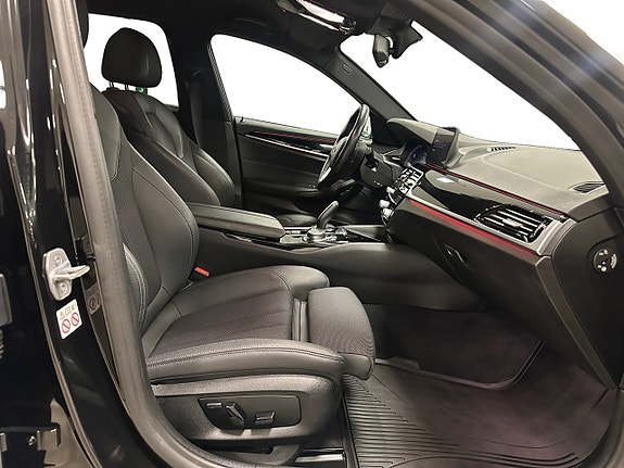 BMW 520 14 of 16