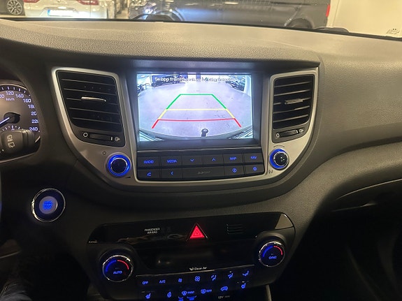 Hyundai Tucson 12 of 16