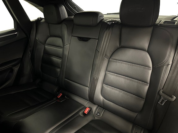 Porsche Macan GTS 11 of 15