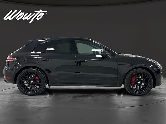 Porsche Macan GTS 3 of 5