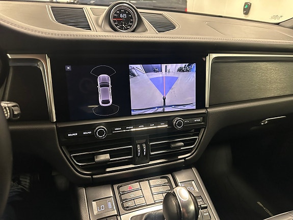 Porsche Macan GTS 12 of 15