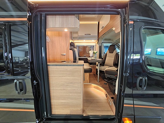 Weinsberg CaraBus Outlaw Edition  Fire 630MEG 2026  /Truma 6DE /Autonom körning 2 24 of 25